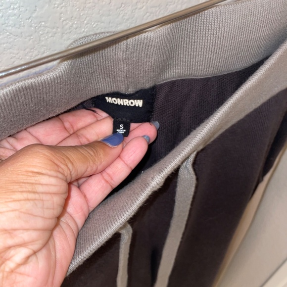 MONROW Color Block Gray/Tan Two-Piece Knit Jogger Set Size S/M - Picture 9 of 15